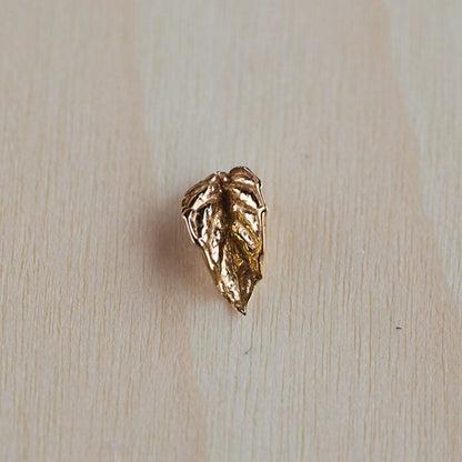Mini Leaf Studs 9ct Gold